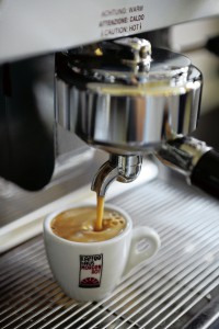 Kaffee brühen, Kaffeehaus, Kaffeehaus Morgenrot, Villa Hundeshagen, Alt-Wiener, Alt-Wiener Kaffeehaus, Kaffeehaus-Stil, Kaffeehaus-Kultur